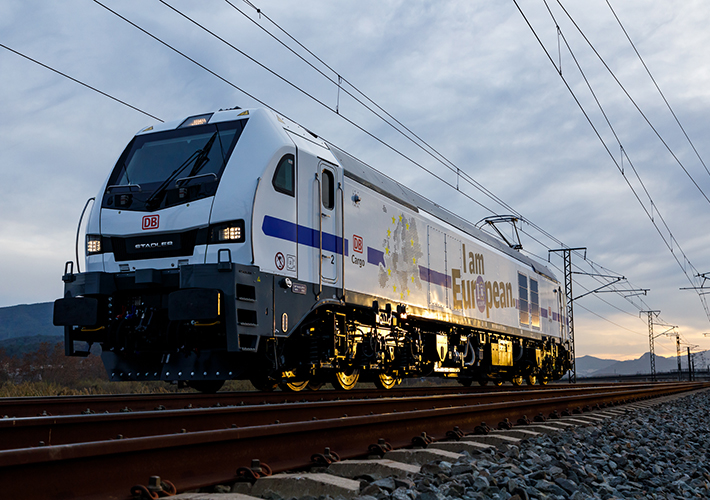 Foto Transfesa Logistics comienza a operar trenes en ancho UIC entre la Península Ibérica y Europa por primera vez en su historia.